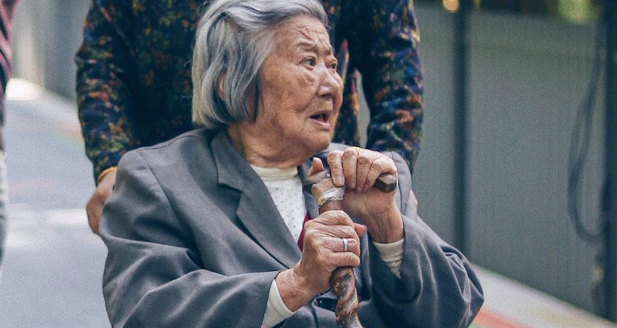 什么是老年抑郁？老年抑郁症的8大典型表现